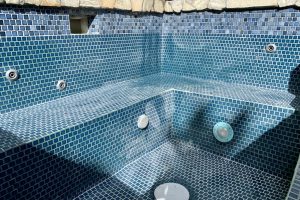 Hunakai Pool Service - Pool Tile Cleaning & Repair